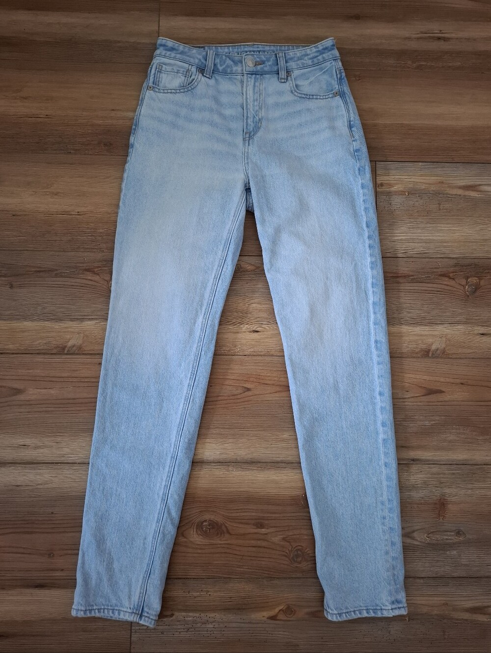 American Eagle Mom Jeans Women's 0 Light Wash Blue